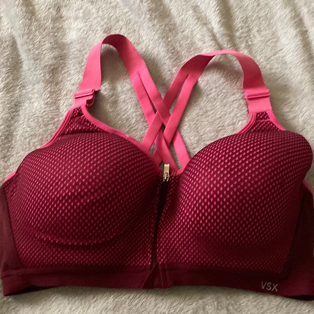 Victoria secrets sport bra 38D